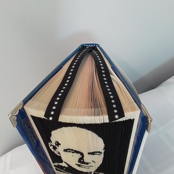 Star Trek Book Sculpture Upcycle - Picture 3 of 5